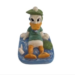 Disney Giftwares Donald Duck Golfing In the Pond Figurine